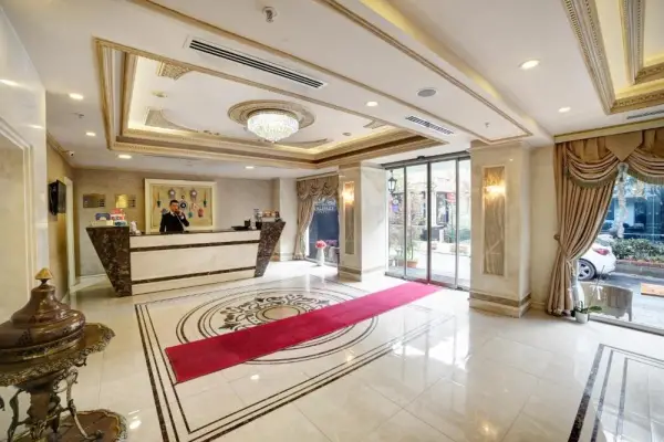 Halifaks Hotel 10