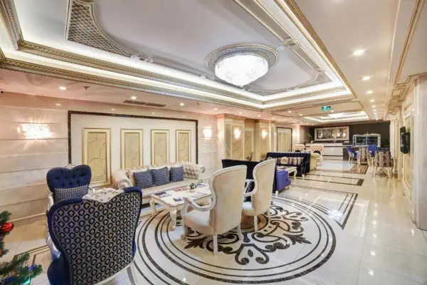 Halifaks Hotel 4
