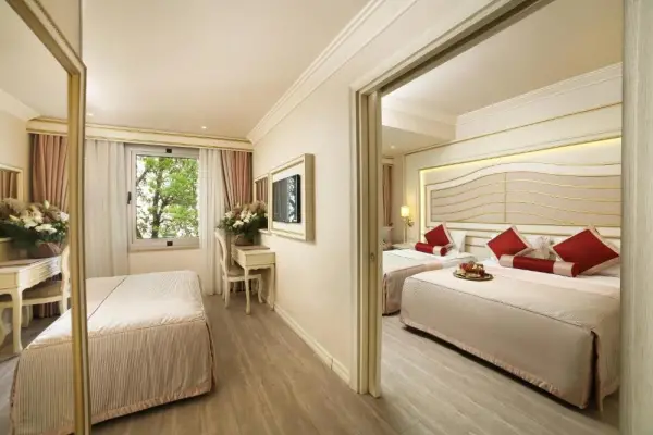 Halifaks Hotel 7